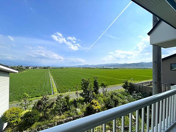 detached 山形県東村山郡中山町大字長崎
地図を見る