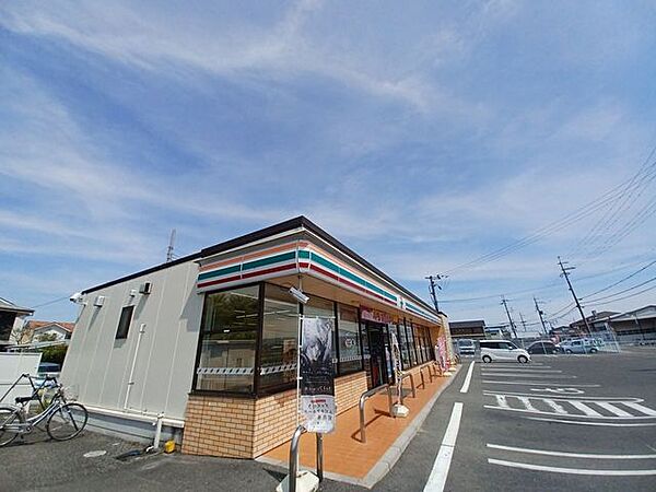 セブン-イレブン 守山石田町店 1570m