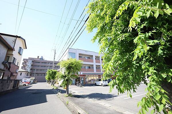 セブン-イレブン 守山市民病院前店 430m