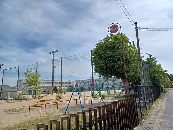 小津小学校 2340m