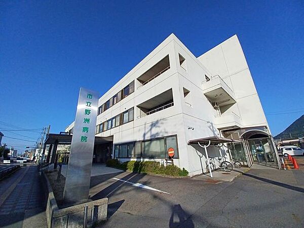 野洲市立野洲病院野洲市の中核となる総合病院。内科・外科・小児科など幅広い診療科がそろい、急な体調不良や通院時にも安心できる医療体制が整っています。地域に密着した頼れる医療機関です。 1060m
