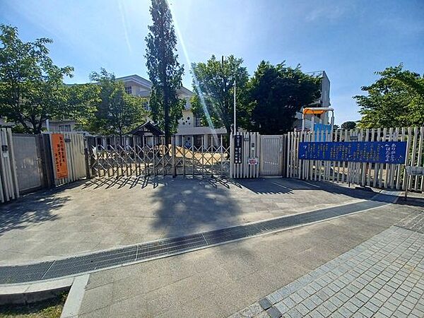 守山市立認定こども園守山幼稚園 1270m