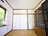 洋室：お子様部屋としてお使いいただける洋室です。各洋室に収納スペースがございます。
