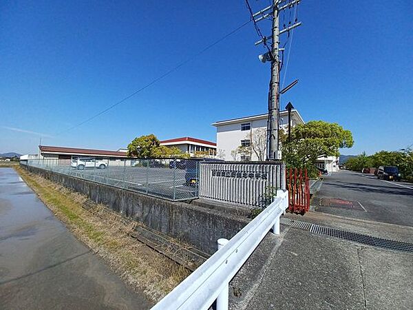 野洲市立野洲北中学校 2890m
