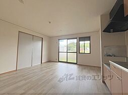 ロイヤルガーデン上牧Ａ棟Ｂ棟 A102 1階2LDKのリビング/ダイニング