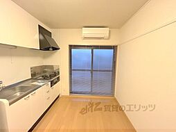 近鉄大阪線 五位堂駅 徒歩14分の賃貸アパート 1階2DKのリビング/ダイニング