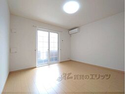 カーサ・モデルノ 1階ワンルームのリビング/ダイニング