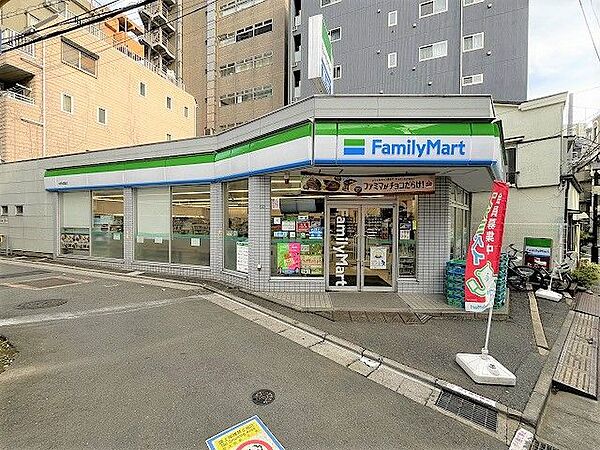ファミリーマート 中野桃園店
