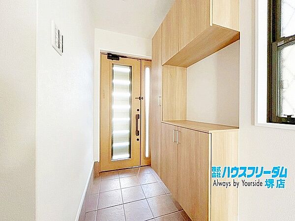 散らかりがちな玄関もスッキリ収納♪