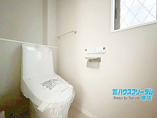 白で統一された空間で清潔な印象を与えてくれます♪