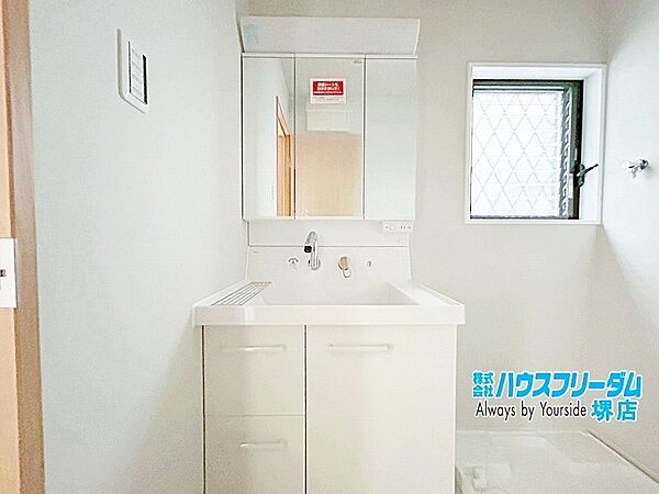 細々したものもスッキリ収納できますよ♪