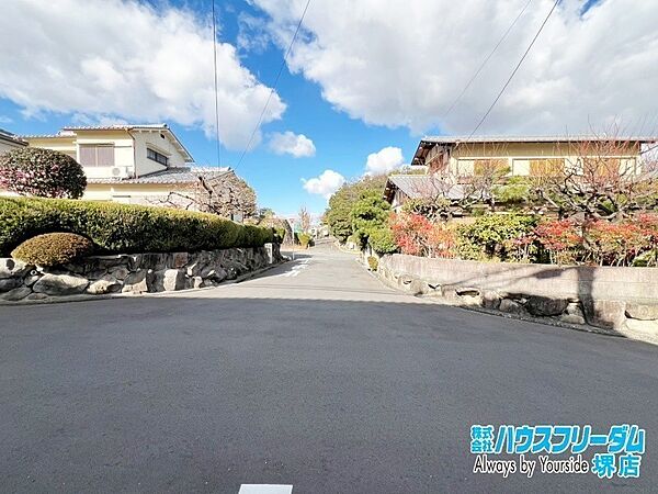 前道広々約6ｍ。駐車もラクラク♪