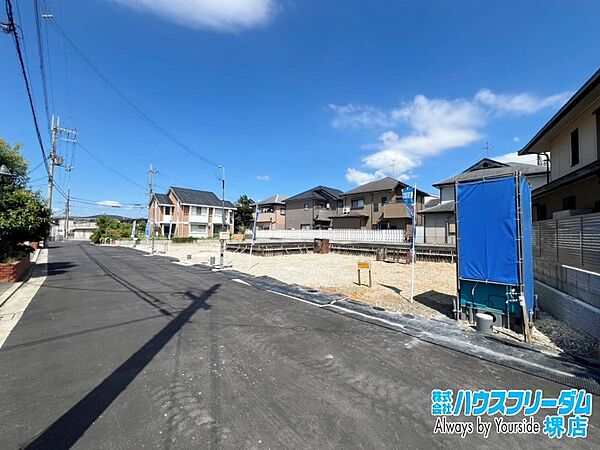 北西向きで日当たり良好な現地です。