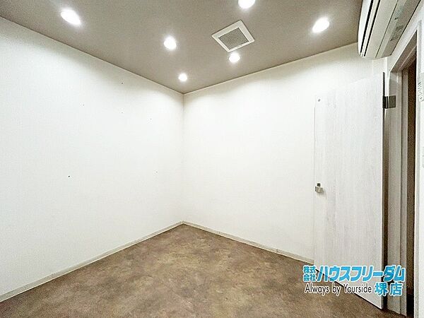 広々としたお部屋は、様々な使い方ができます♪