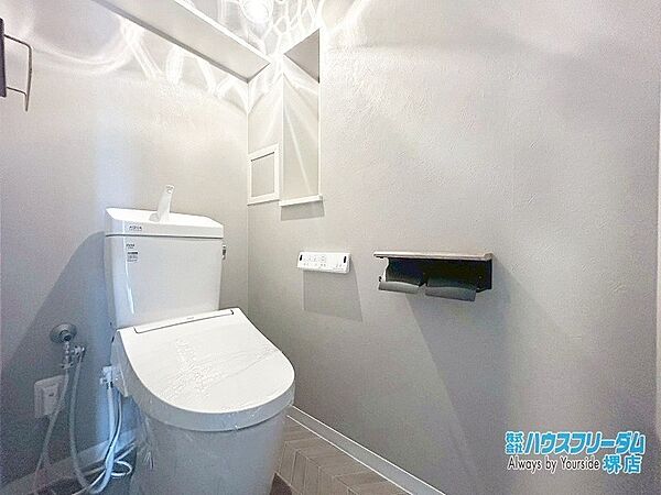 清潔感のあるトイレです♪