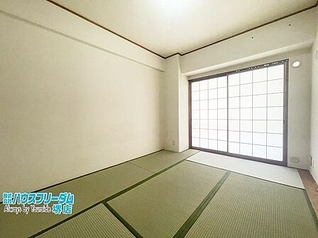 ぽかぽかの和室でのんびりとお過ごしいただけます♪