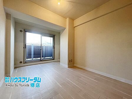 どんな家具にも合うシンプルでナチュラルな内装です!