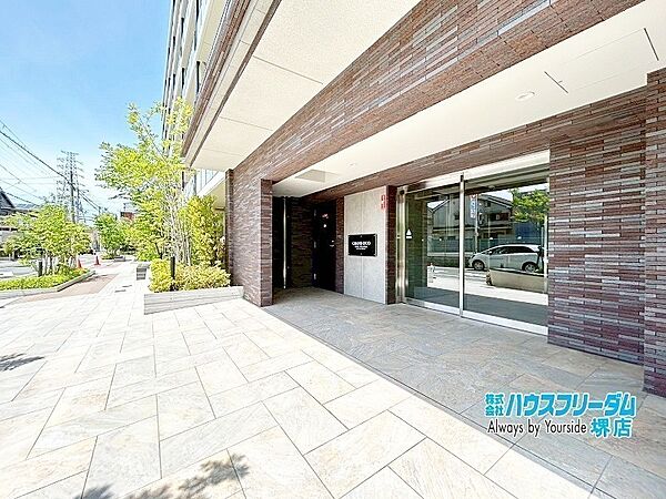 オートロック付きでセキュリティ面も安心です♪
