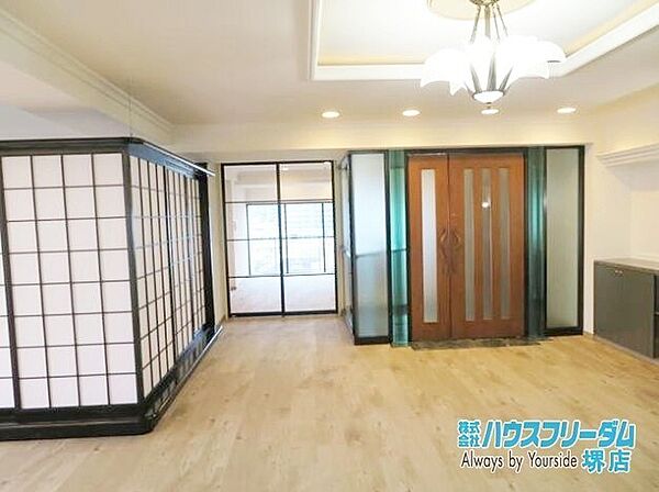 21帖の明るいリビングです！