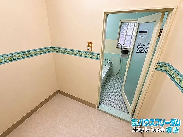 広々とした脱衣所です♪