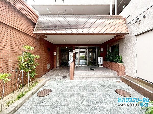 明るい光と心地良い風が入り込む現地です♪