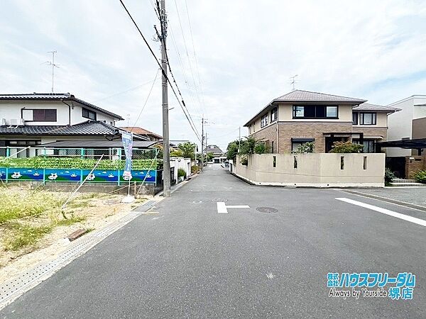 前道広々5.4ｍ。駐車もラクラク♪