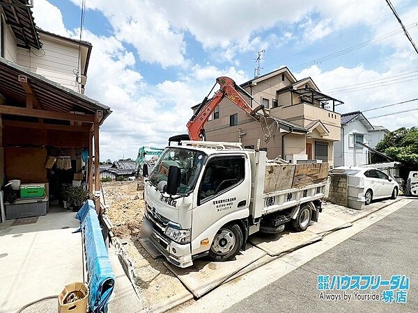 小・中学校徒歩圏内で小さなお子様も安心！
