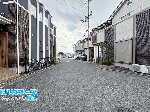 閑静な住宅街になっております♪