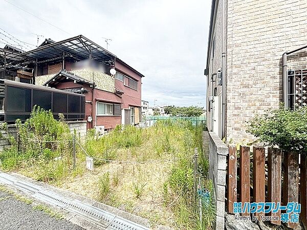 明るい光と心地良い風が入り込む現地です♪