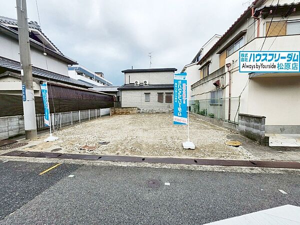 外観：327002265975