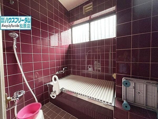 浴室ではゆったりとリラックスできます！
