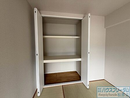6帖和室の収納はこちら♪