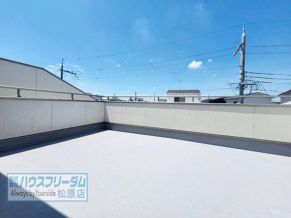 バルコニー