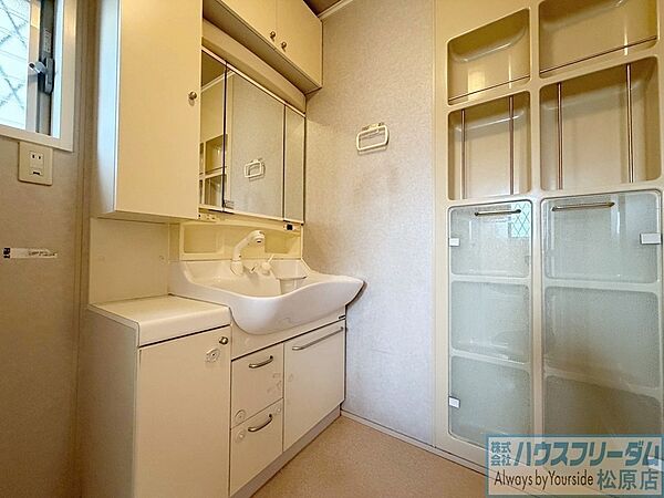 窓があるので換気はバッチリ。