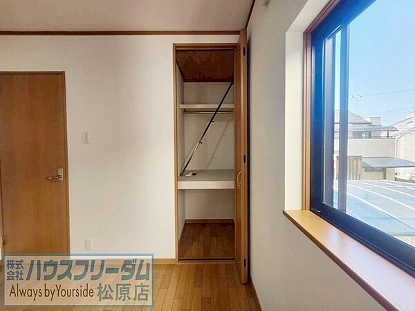 洋室？・収納