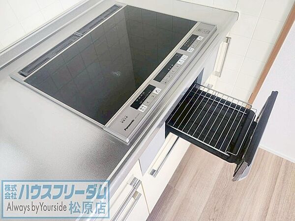 お掃除らくらくIH、いつも綺麗な状態を保てます。