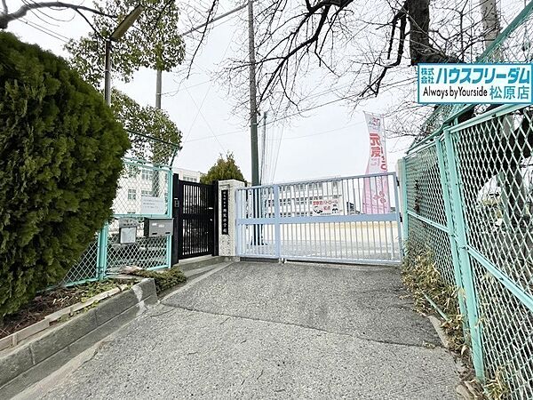 羽曳野市立丹比小学校