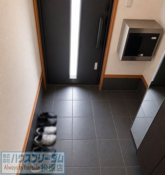 すっきりとした玄関まわり