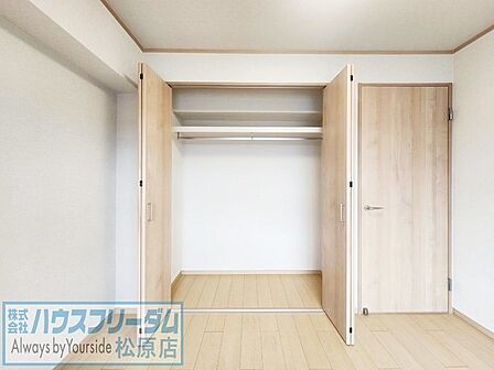 約5帖洋室・収納