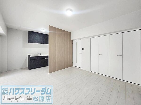 空間を広く使える壁付けキッチン