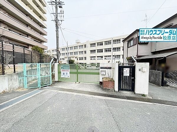 羽曳野市立高鷲南中学校