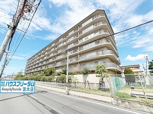 外観：327002245850