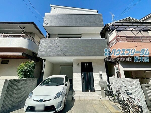 外観：327001648549