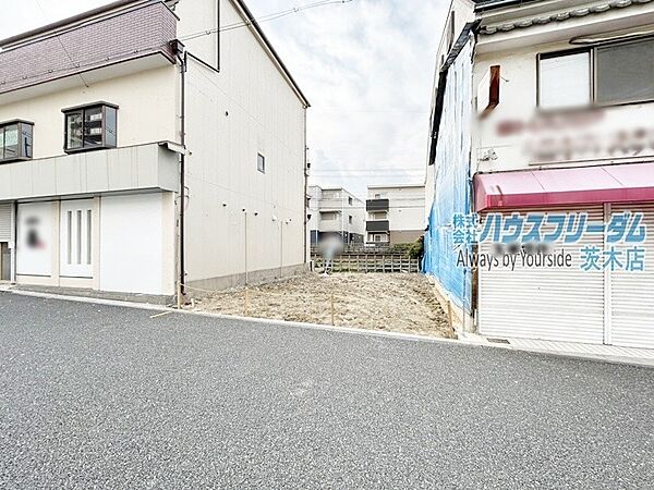 外観：327002173044