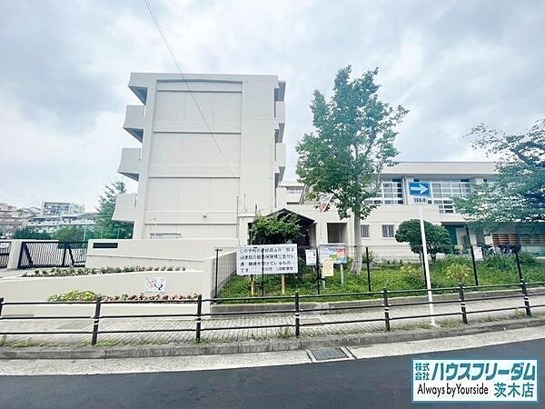 吹田市立山手小学校