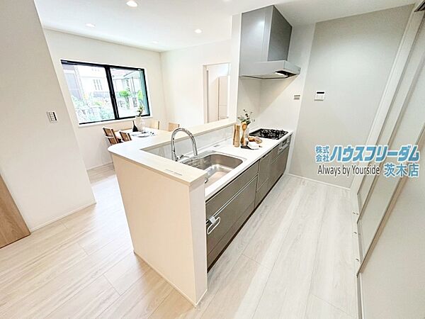 キッチンを拡大表示