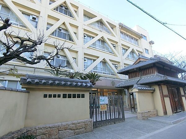 茨木市立茨木小学校
