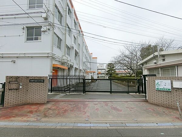 高槻市立第六中学校