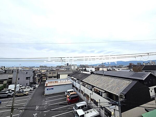 生駒山の望める開けた眺望です(^^)/