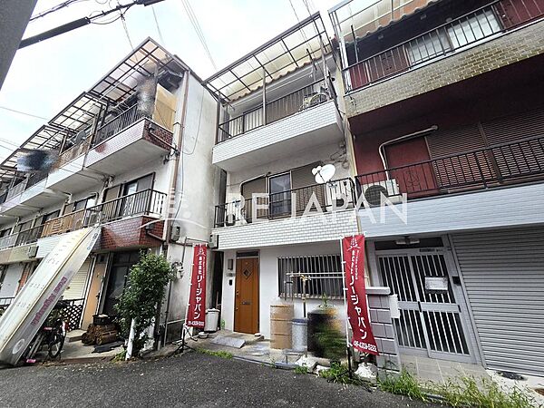 最寄駅は近鉄大阪線「長瀬駅」で徒歩７分です(^_-)-☆
